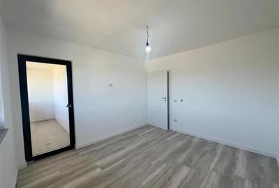 Vila individuala de vanzare in Barnova, zona retrasa si linistita - 10