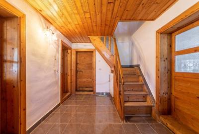 Casa rustica S+P+1 in oras, zona Gruiului, Campulung, AG - 12