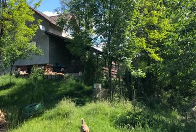 Vind casa 4 camere P+etaj si teren 1000 mp ,Sotrile ,Prahova 55000 E - 2