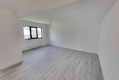 Casă cu 3 camere cu Teren 400 Mp în Letea Veche - 12