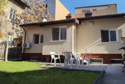 Casă individuală cu 3 camere cu Canalizare în Cotroceni - 2