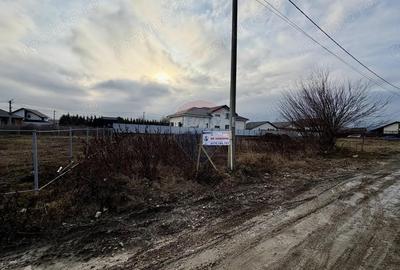 Teren de 500 mp, în Central - 1