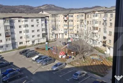 Apartament cu 3 camere decomandat în Central - 2