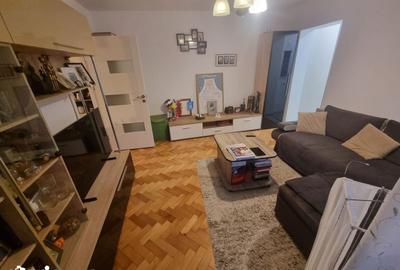 Apartament cu 2 camere în Piața Centrală