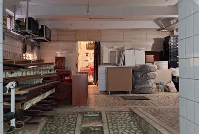 Spațiu industrial, în Titan - 3