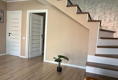 Casă cu Teren 300 Mp în Valu lui Traian - 1