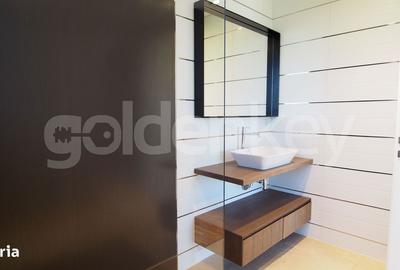 Casă cu 6 camere cu Garaj în Central - 7