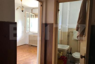 Apartament cu 3 camere semidecomandat în Micro 16 - 8