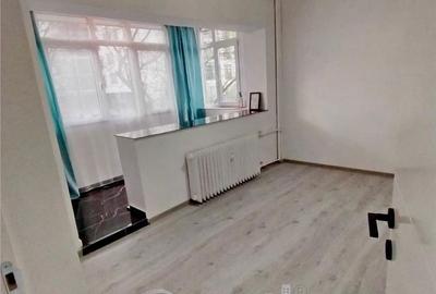 Apartament cu 2 camere semidecomandat în Podu Roș - 8