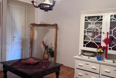 Apartament cu 3 camere semidecomandat în Traian - 9