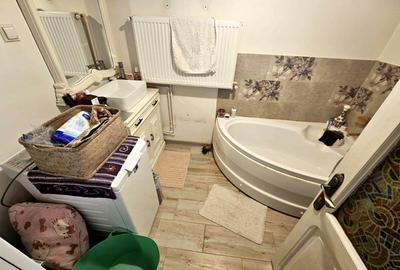 Casă cu 6 camere cu Canalizare în Central - 6