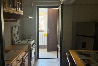 Apartament cu 3 camere decomandat în Slănic-Moldova - 7