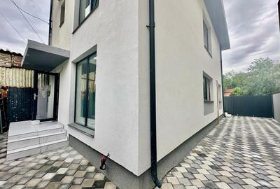 Casă cu 5 camere cu Canalizare în Mihai Bravu - 2