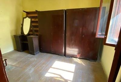 Casa renovabila/demolabila, singur in curte. 63 000 E. Comision 0. - 9