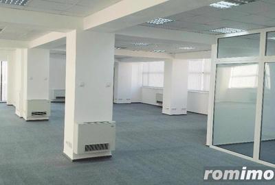 Spațiu comercial, de 1,312 mp, în Central - 15