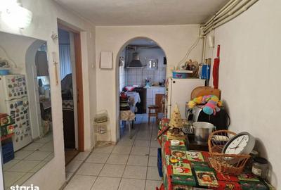 Casă cu 4 camere cu Teren 1348 Mp în Central - 14