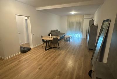 Apartament cu 2 camere semidecomandat în Torontalului