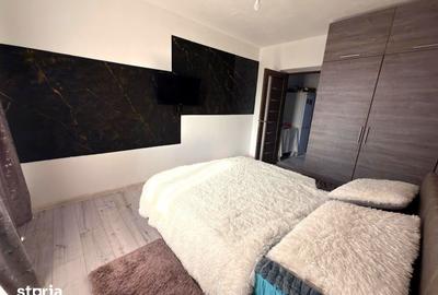 Apartament cu 2 camere decomandat în Calea București