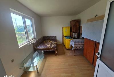 Casă cu 2 camere în Lupueni