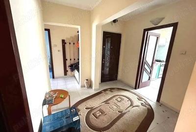 Apartament cu 4 camere decomandat în Central - 3