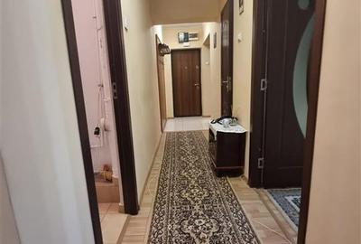 Apartament 4 camere decomandat - etajul 2 - bloc din 1980 - 90 mp - 2