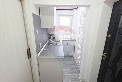 Apartament cu 1 camere in zona 1 Mai - 8