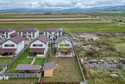 Casă cu 4 camere cu Canalizare în Tărlungeni - 6