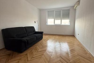 Apartament cu 3 camere semidecomandat în Complex Studențesc - 2