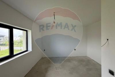Duplex cu 4 camere cu Teren 200 Mp în Periferie - 14