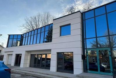 Spațiu comercial, de 340 mp, în Central