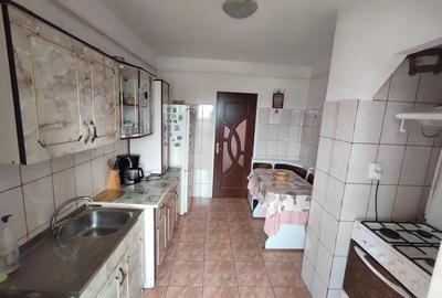Apartament cu 2 camere decomandat în Radu Negru - 6
