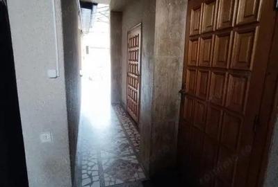 Casă cu 12 camere cu Canalizare în Brâncoveanu - 12