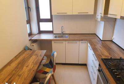 Apartament cu 3 camere, mobilat în Tractorul - 9