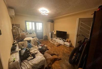 Apartament 2 camere, etaj 3, semi-decomandat - zona Dambovita - 2