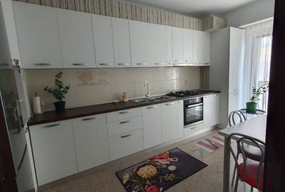 Apartament cu 2 camere decomandat în Central - 1