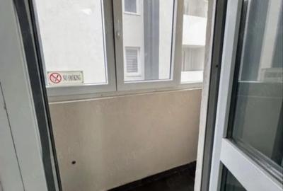 Garsonieră decomandată în Apărătorii Patriei - 2