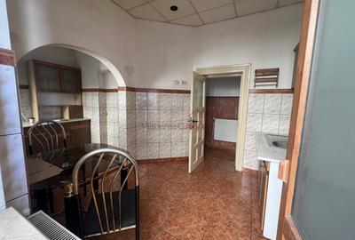 Apartament cu 3 camere decomandat în Calea Călărașilor - 14