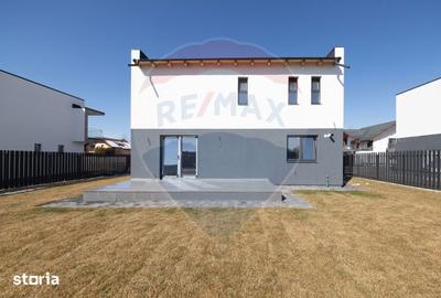Casă cu 4 camere cu Teren 500 Mp în Sânpetru - 5