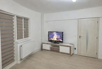 Apartament cu 2 camere decomandat, mobilat în Republicii - 2