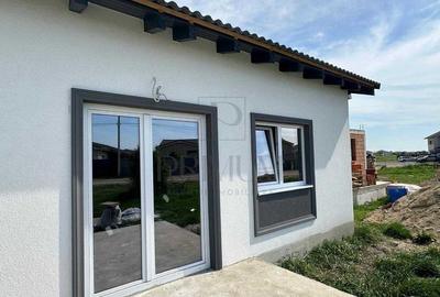 Duplex pe parter - toate utilitatile - zona foarte buna Duplex pe parter - toate utilitatile - zona foarte buna - 2
