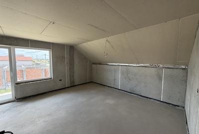 Casă cu 4 camere în Aluniș - 7