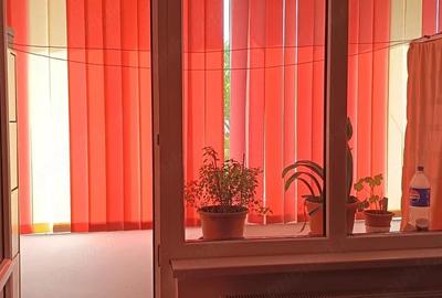 Apartament cu 3 camere semidecomandat în Central - 8