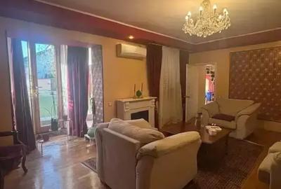 Casă cu 9 camere în Brâncoveanu