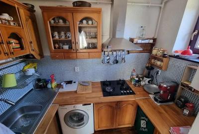 Casă cu 4 camere cu Teren 4 Mp în Central - 9