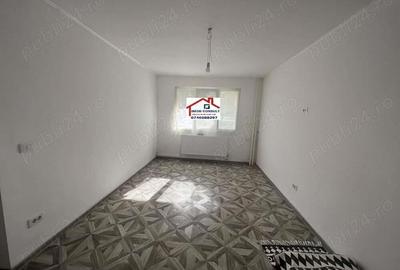 Petrom ,3 camere decomandate , TOTUL NOU, cod CE 1021 - 7