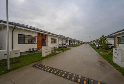 Vila parter mobilata si utilata Tunari - 15