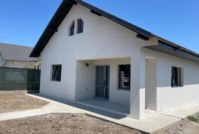 Casă cu 3 camere în Șendreni - 3