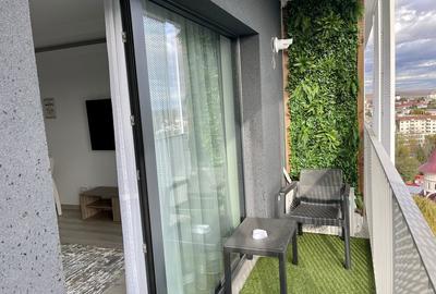 Apartament cu 2 camere semidecomandat în Ultracentral