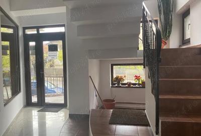 Oferta inchiriere spatiu 83 mp, zona centrala, pretabil vabinete, birouri, 3000 ron - 9