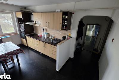 Apartament cu 3 camere în Central - 3